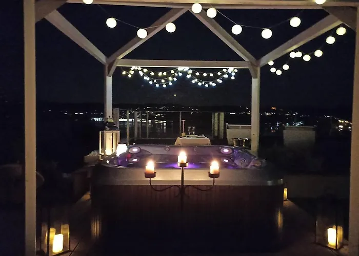 The Lake House